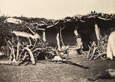 ファシズムの時代に帝国を築く。アビシニアンの小屋、1936年09月05日（モノクロ写真 作： Modestino Baldinetti