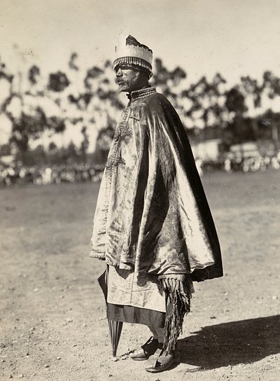 ファシズムの時代に帝国を築く。コプト教の司祭、1936年09月05日（モノクロ写真 作： Modestino Baldinetti