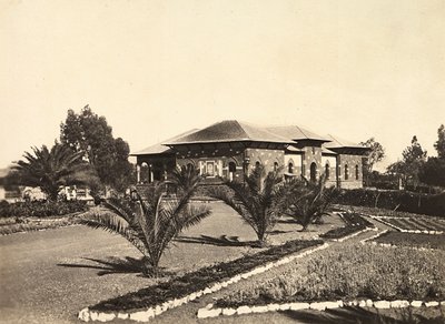 ファシズムの時代に帝国を築く。アスマラの政府機関、1936年9月5日（モノクロ写真 作： Modestino Baldinetti