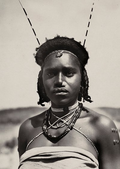 ファシストの時代に帝国を築く：クナマ族の少女 1936年09月05日（モノクロ写真 作： Modestino Baldinetti