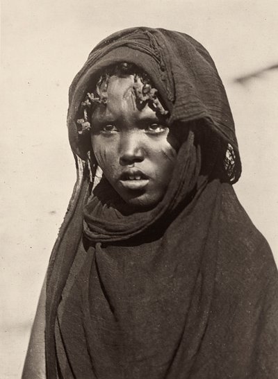 ファシズムの時代に帝国を築く：ダンカルの女性 1936年09月05日（モノクロ写真 作： Modestino Baldinetti