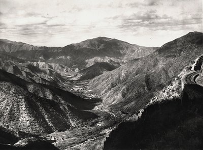 ファシズムの時代に帝国を築く：ドルフの谷 1936年09月05日（モノクロ写真 作： Modestino Baldinetti