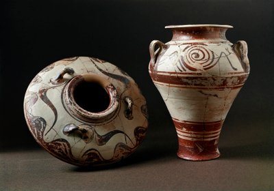 ミケニアン美術：陶製花瓶紀元前1400年アテネ、アゴラ博物館 - ミケーネの美術：陶器の壺。紀元前1400年ギリシャ、アテネ、アゴラ博物館 作： Mycenaean