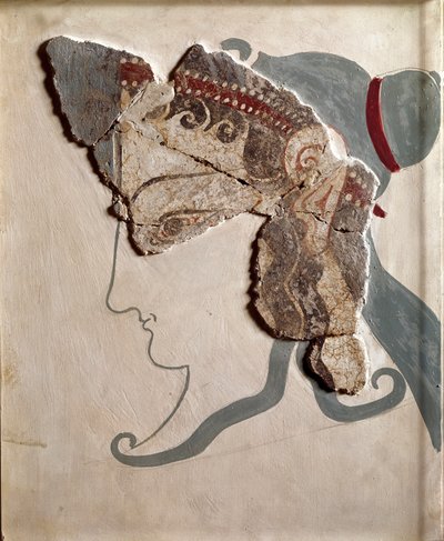 ミケニアン美術：女性の頭部。ティルンテの宮殿のフレスコ画の断片 作： Mycenaean
