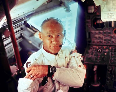 アポロ 11 号 - NASA、1969 年。 作： NASA Images