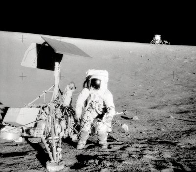 アポロ 12 号 - NASA、1969 年。 作： NASA Images