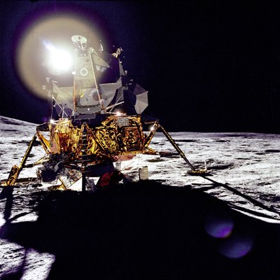 アポロ 14 号 - NASA、1971 年。 作： NASA Images