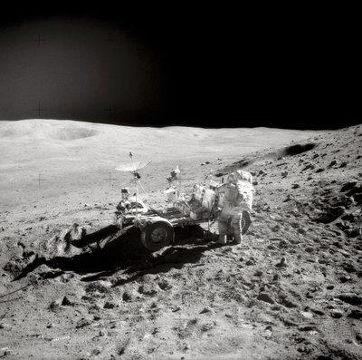 アポロ 16 号 - NASA、1972 年。 作： NASA Images