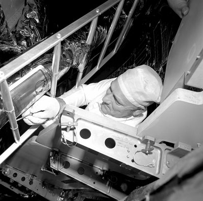 アポロ 16 号 - NASA、1972 年。 作： NASA Images