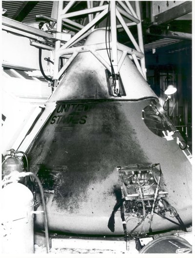 アポロ 1 号 - NASA、1967 年。 作： NASA Images