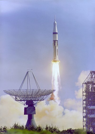 アポロ 7 号 - NASA、1968 年。 作： NASA Images
