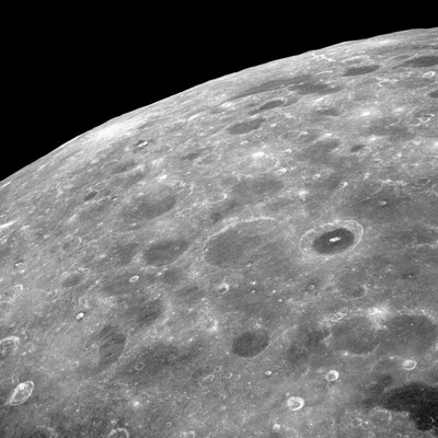 アポロ 8 号 - NASA、1968 年。 作： NASA Images