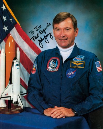 ジョンワッツヤングb1930、NASA宇宙飛行士、c1990年代。 作： NASA Images
