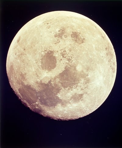 月、アポロ II ミッション、1969 年 7 月。 作： NASA Images