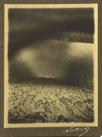 LeGéantInflatingのインテリア、1863 作： Nadar