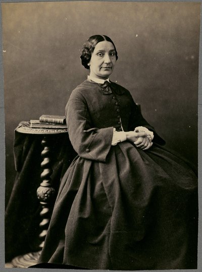 エリーズ・ヴイヨ 作： Nadar [Gaspard Félix Tournachon]