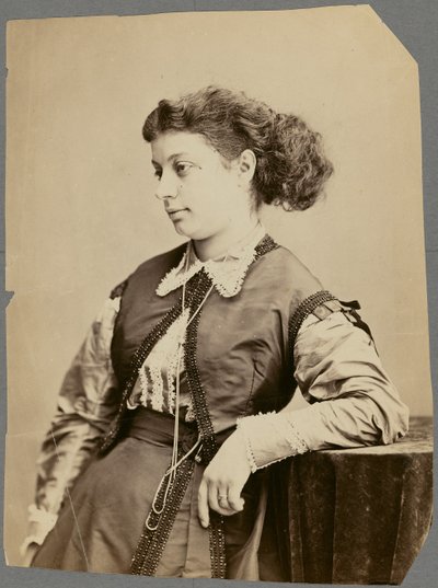 リナ・サンド［旧姓カラマッタ］夫人 作： Nadar [Gaspard Félix Tournachon]