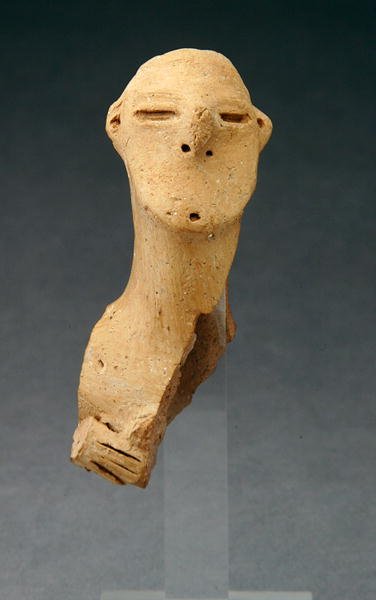 偶像の頭部 紀元前400～300年頃（陶製） 作： Neolithic Neolithic