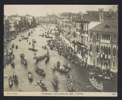 ヴェネツィアの大運河のゴンドラ ヴェネツィア。 Canal grande colle regate - パノラマ (オブジェクトのタイトル) 作： Neue Photographische Gesellschaft