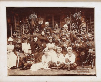 ロマノフ家: 皇帝アレクサンドル 3 世の家族、c. 1890年。 作： Neuilly sur Seine . Photo studio