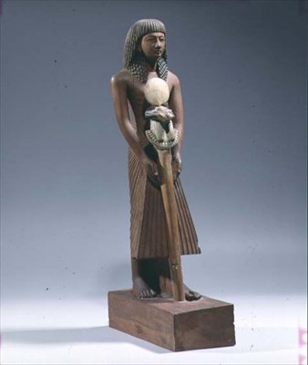 ラムヘッド付きスタンダードベアラー（塗装済みカリオブウッド） 作： New Kingdom Egyptian