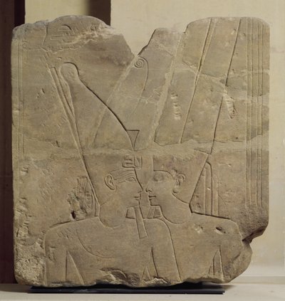 ラメセス2世を抱く神アモン、カルナック、紀元前1401-1213年頃（砂岩） 作： New Kingdom Egyptian