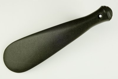 パトゥオネワ、または石のクラブ（玄武岩） 作： New Zealand School
