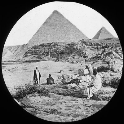 大ピラミッド、ギザ、エジプト、c1890 作： Newton and Co