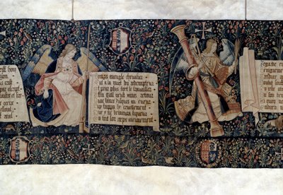 黙示録の吊り下げ（1373年～1383年）、天使が受難の道具を持っています。ニコラ・バタイユのタペストリー（1330年～1405年 作： Nicolas Bataille