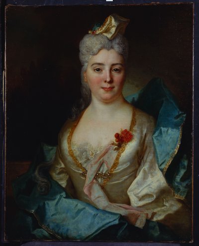 白いドレスと青いマントを身に着けている女性の肖像画 作： Nicolas de Largillière