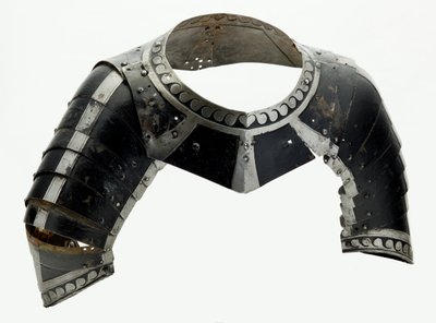 アルメインカラー、c.1580（モダンレザーで塗装されたスチール） 作： North German School