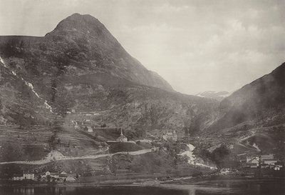 メロク、ガイランゲル（白黒写真） 作： Norwegian Photographer