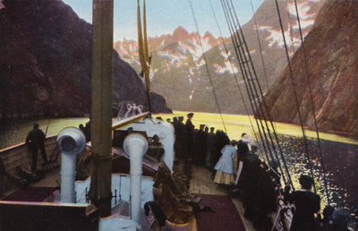 ノルウェートロルドフィヨルド（カラー写真） 作： Norwegian Photographer