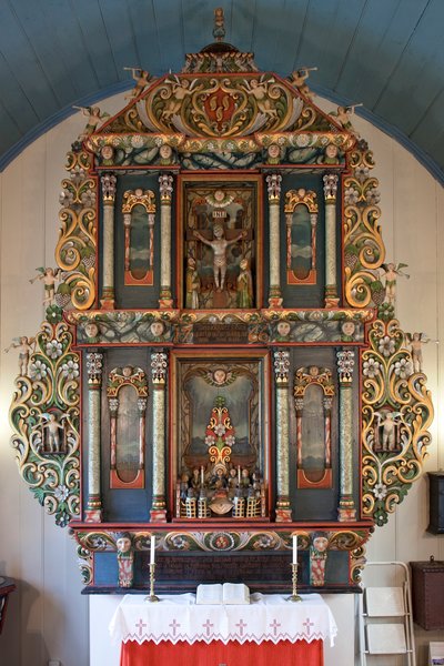 祭壇画、Mo I Rana教会、1765年（塗装木材） 作： Norwegian School