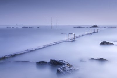 静謐な海岸の霧 作： Nuno Araujo