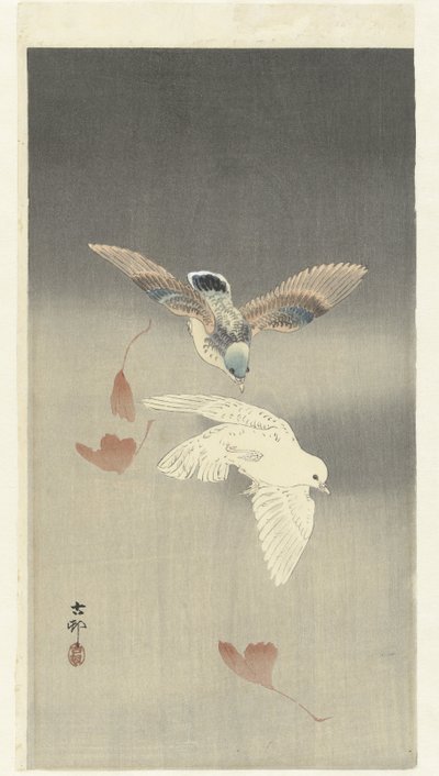 落ちるイチョウの葉の近くの 2 つのハト 作： Ohara Koson