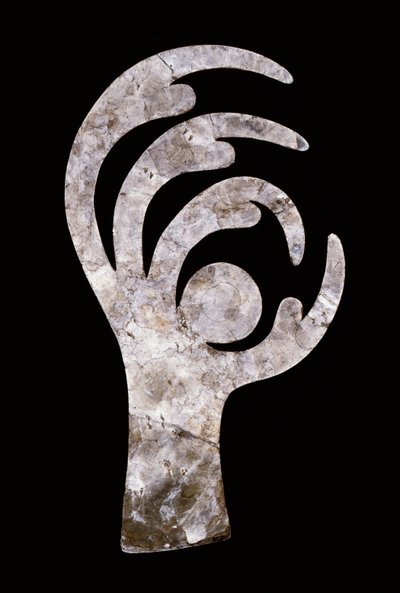 鳥の爪の切り欠き、紀元前200年、紀元前400年（雲母） 作： Ohio Hopewell culture