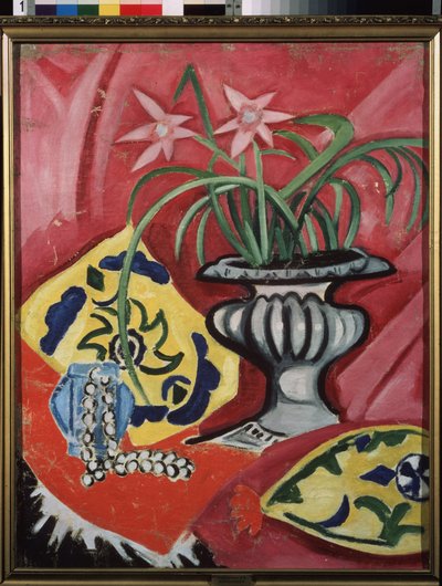 花瓶のある静物。 Olga Vladimirovna Rozanova（1886-1918）による絵画、キャンバスに油彩 作： Olga Wladimirowna  Rosanowa