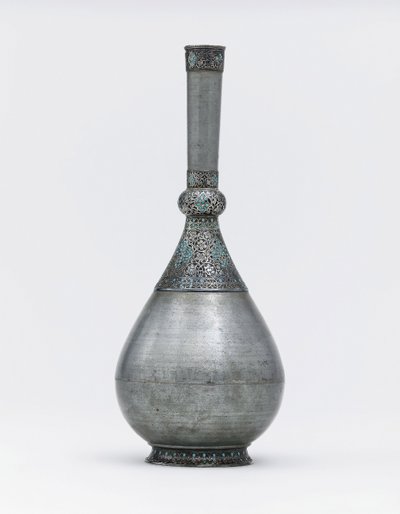 オスマントルコ石をはめ込んだ銀マウント亜鉛瓶（トルコ石、亜鉛、銀 作： Ottoman School
