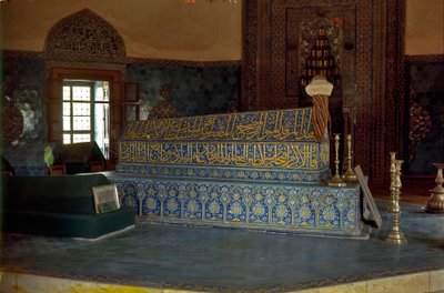 緑色の廟にあるスルタン、メフメット・セレビ1世の墓 作： Ottoman School