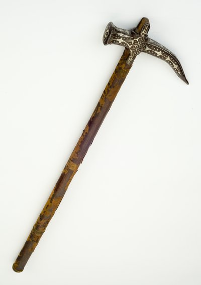 ウォー・ハンマー」1680年頃（鉄・木、銀線・布製 作： Ottoman School