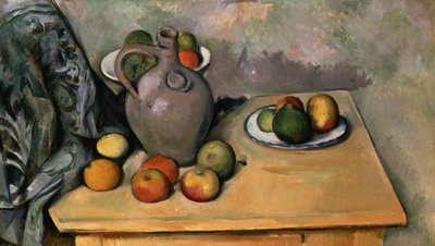 青いカーテンのある静物、1893-94年（紙に油彩） 作： Paul Cézanne