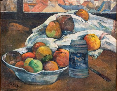 窓の前のフルーツボウルとタンカード、1890年頃（キャンバスに油彩） 作： Paul Gauguin