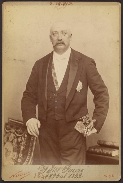  作： Paul Nadar