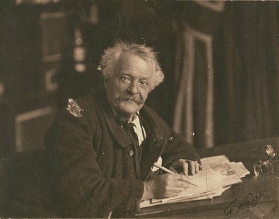 [フェリックス・ナダルは執筆机に向かう] 作： Paul Nadar