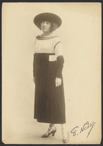 [ミス・ポーラー］ 作： Paul Nadar