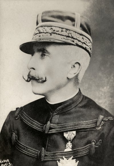 フランスの将軍オーギュスト・ド・ガリフェの肖像（写真） 作： Paul Nadar