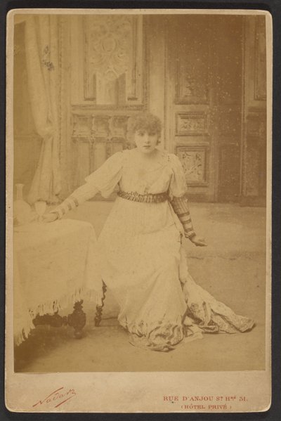 Sarah Bernhardt als Floria in La Tosca 作： ポール・ナダー