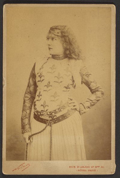Sarah Bernhardt als Lady Macbeth 作： ポール・ナダー