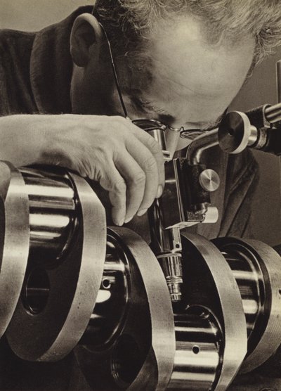 ドイツの産業 作： Paul Wolff